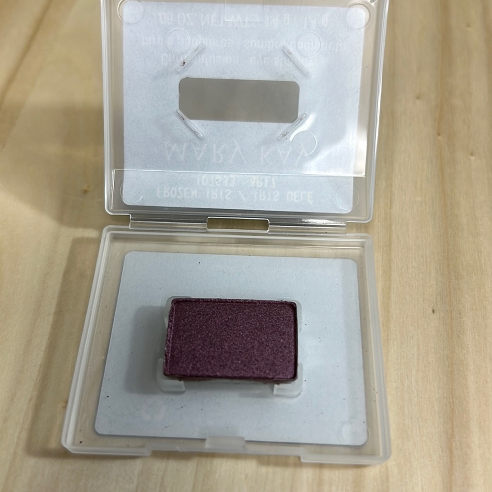 Frozen Iris Mary Kay Chromafusion Eye Shadow Full size .05 oz